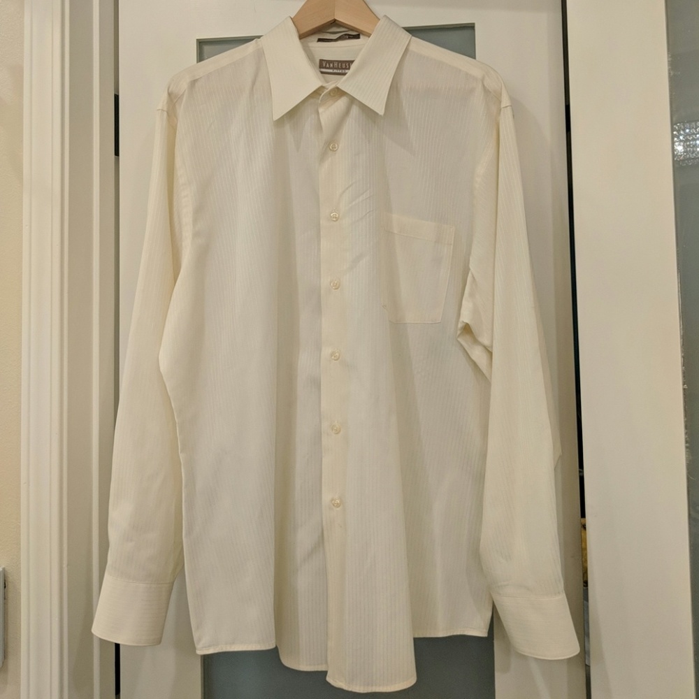Van Heusen Fitted Satin Stripe CreamDress Shirt